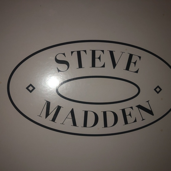 Steve Madden React Fawn Patent - Picture 5 of 5